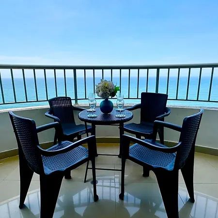 Apartamento con vista al mar piso 19 Bocagrande
